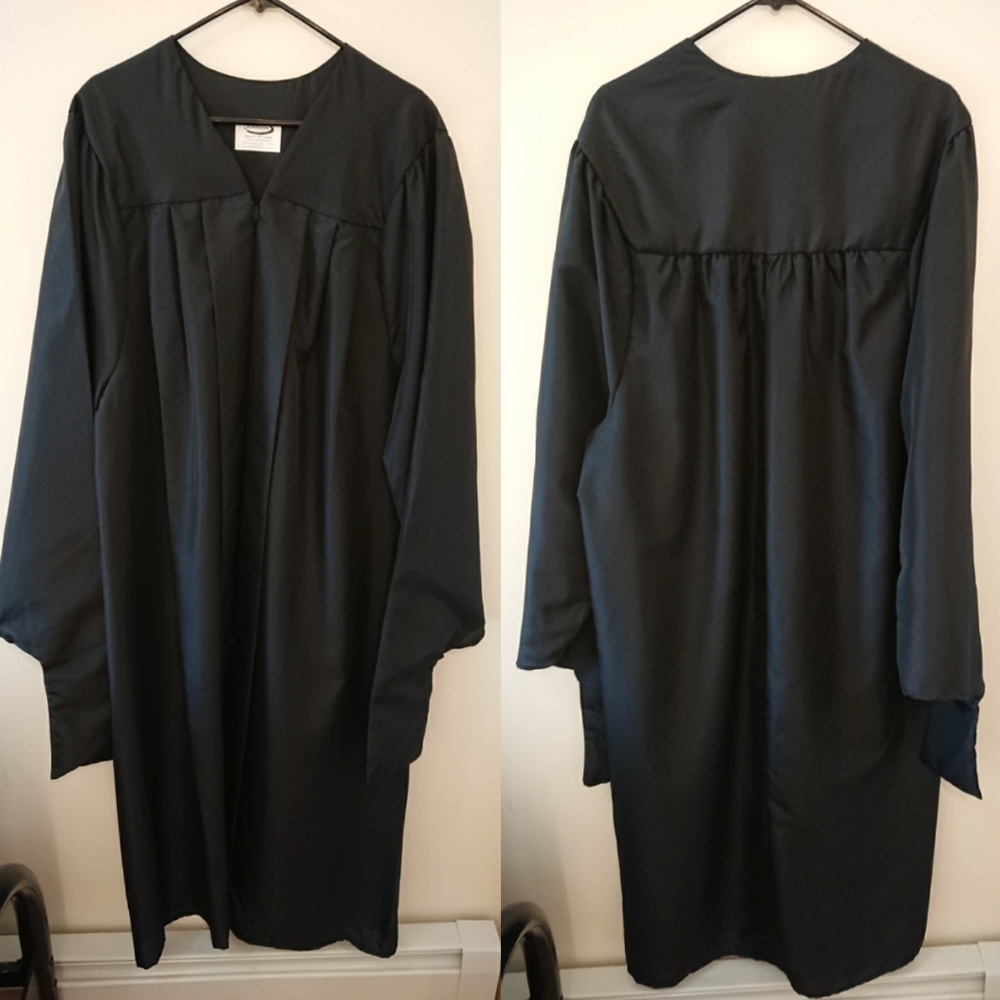 Graduation gown